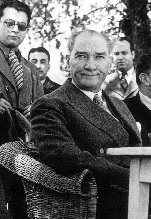 10 Kasıma Özel: Atamızın En Karizmatik Fotoğrafları!