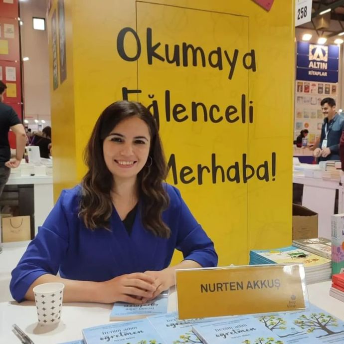 2018’de Dünyanın En İyi 10 Öğretmeni Arasına Girerek Eğitim Nobeli’ne Aday Gösterilen İlk ve Tek Türk Öğretmen Nurten Akkuş Bizimle🖊️📚📖