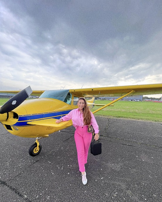 Göklerin Hakimi: 7 Aralık Sivil Havacılık Gününde Pilot Deniz Baysal Bize Kendini ve Kariyer Yolculuğunu Anlatıyor!