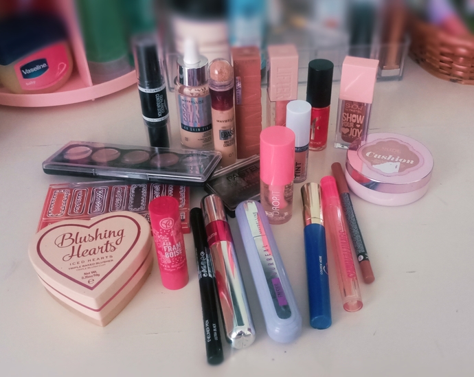 Son Zamanlarda Kullandığım ve En Sevdiğim Makyaj Ürünlerini Açıklıyorum! Part 1💄