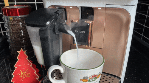 Sosyal Medyada Viral Olan O Kahve Makinesini Deniyorum: Philips LatteGo ile Latte Macchiato Yapıyorum! ☕️