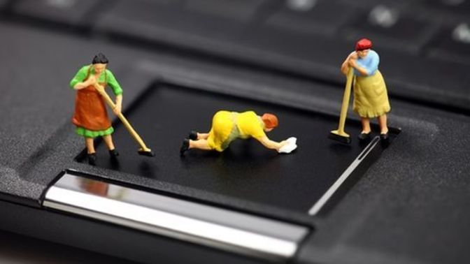 Canlar Sıkılmasın, Eşyalar Bozulmasın Diye Elektronik Cihazlarınızı Nasıl Temizlemeniz Gerektiğini Anlatıyorum!