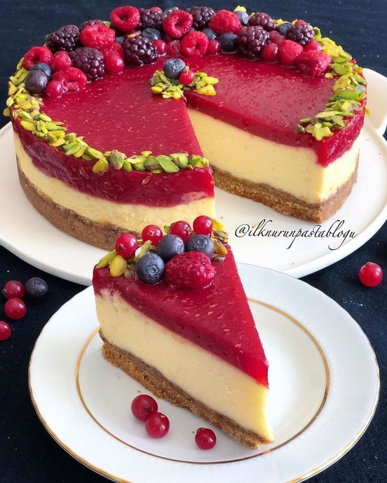Kusursuz Kıvamda Bir Tatlı: Frambuazlı Cheesecake Tarifi