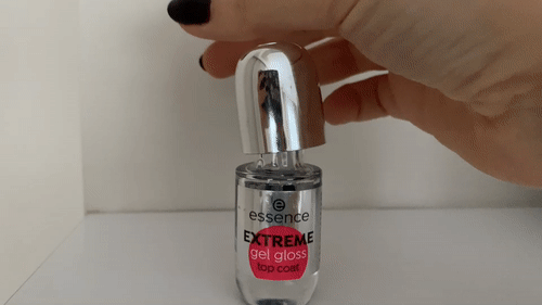 Kızlar, Ojelerinizin Tırnaklarınızda Daha Uzun Süre Kalmasını Sağlayacak Taktiklerimi Sizinle Paylaşmaya Geldim! 💅🏻