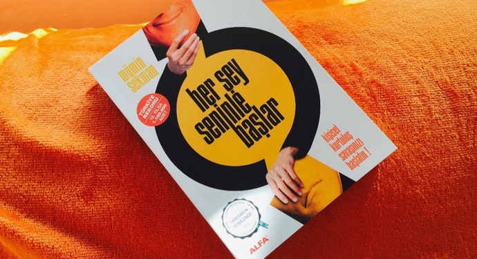 📙💛