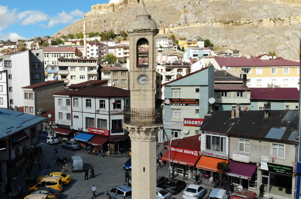 Bayburt Saat Kulesi, Merkez