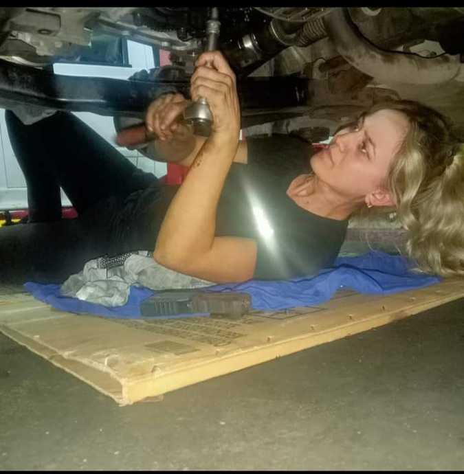 Mesle�in Cinsiyeti Olmaz, Ustas� Olur� Diyen Otomotiv M�hendisi Burcu A�k�n Kariyerini Anlat�yor!