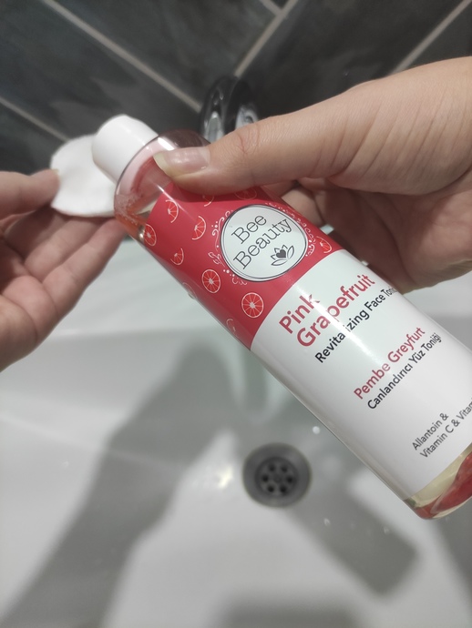 Yeni Cilt Bakım Rutinimi Sizlerle Paylaşıyorum! 🌿 Bee Beauty Ürünlerinin İyi ve Kötü Yanlarını Birlikte Değerlendirelim 🌿