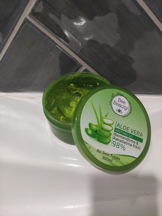 Yeni Cilt Bakım Rutinimi Sizlerle Paylaşıyorum! 🌿 Bee Beauty Ürünlerinin İyi ve Kötü Yanlarını Birlikte Değerlendirelim 🌿