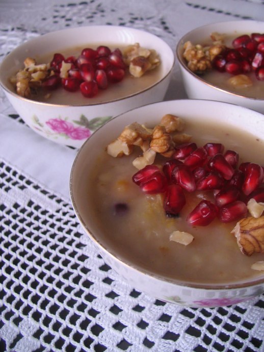 Sütlü Aşure: Bir Tatlıdan Fazlası