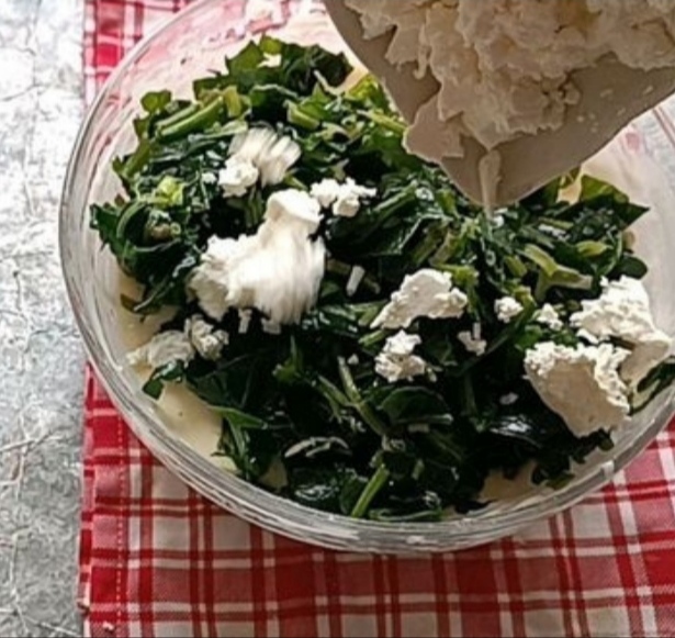 Tavada Ispanaklı Börek Tarifi🧡