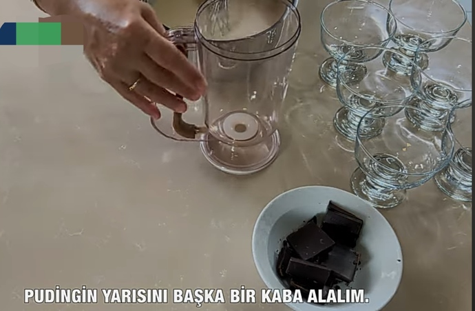 Lezzetli ve Kolay çikolatalı Karamelli Puding Tarifi