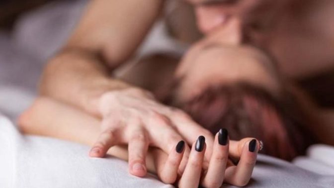 Cinsel Yaşam Sırları! Daha Kolay Orgazm Hissini Yaşamak İçin 5 Taktik