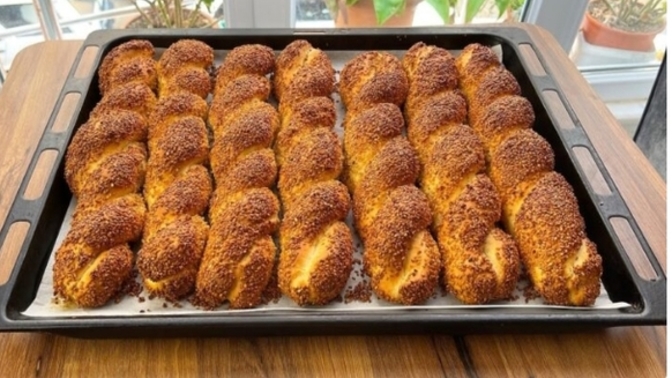 Sokak Simiti Lezzetinde Çubuk Simit Deniyorum Buyrun Gelin 😋!