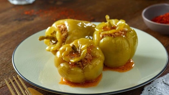 Akşama Vejetaryen Menü: Yeşil Mercimekli Dolma Biber Tarifi