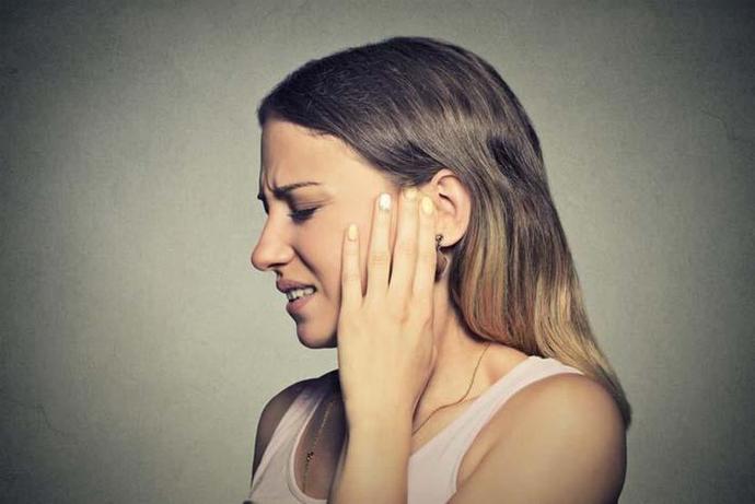 Yüksek Sesle Müzik Dinlemenin Zararları