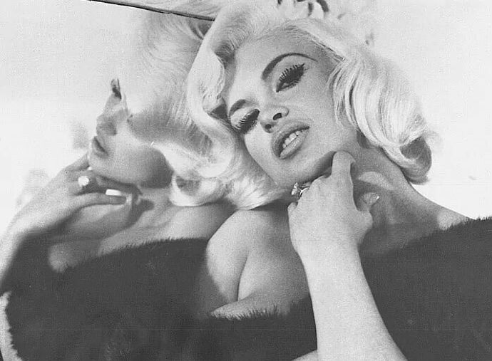 Marilyn Monroeyu Taklit Eden Kadın: Jayne Mansfield!