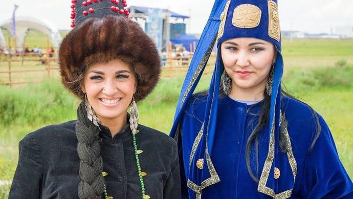Kazak göçmeni kadınlar
