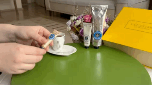 Gün Boyu Nemli ve Bakımlı Ellerin Sırrını Açıklıyorum! LOccitane Shea Butter Serisini Denedim 💅🏻!