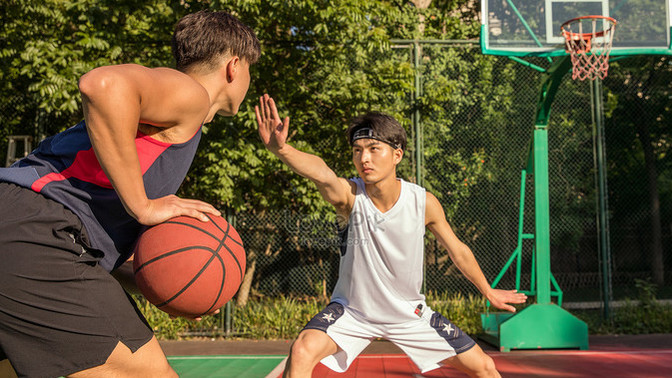 Uçan Topun Büyüsü: Basketbol 🏀