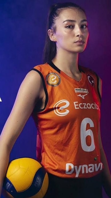 Saliha Şahin