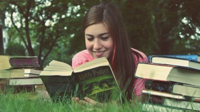 Kendini Geliştirmenin Yolları: Kitap Okumanın Önemi ve Nasıl Başlanmalı?