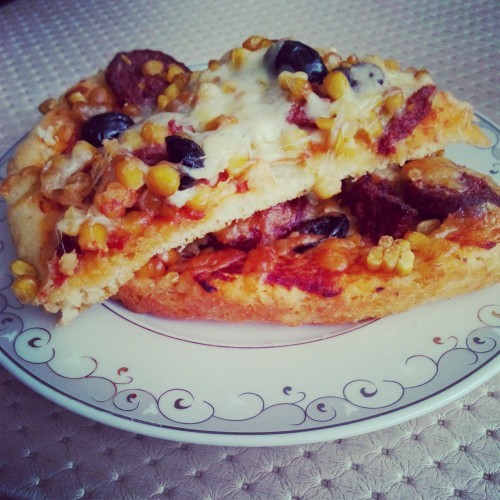 İncecik Hamurlu Bol Malzemeli Nefis Lezzet: Pizza 🍕