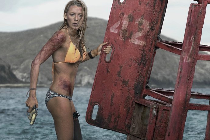 Denizde Hayatta Kalma Mücadelesi: The Shallows Filmini İzliyoruz!