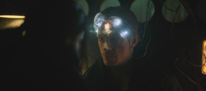 Bilinçler Arası Savaş: Altered Carbon Dizisini İzliyoruz!