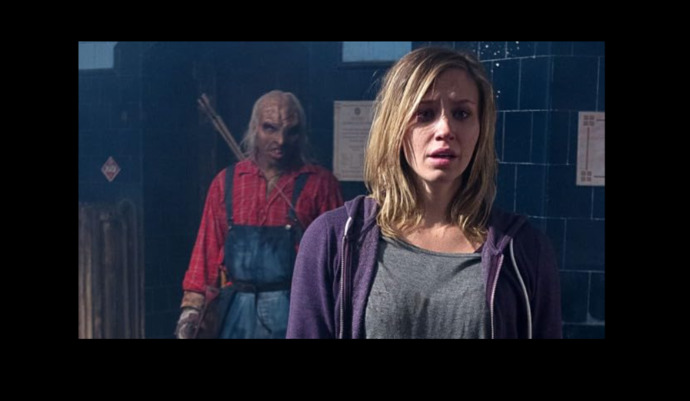 Kurbanlar ve Avcılar: Wrong Turn Film Serisini İzliyoruz!