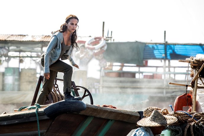 Tehlikeli Tuzaklarla Dolu Bir Macera: Tomb Raider Filmini İzliyoruz!