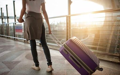Yalnız Seyahat Günlüğü: Bir Kadın Olarak Tek Başına Seyahat Etmek ✈️