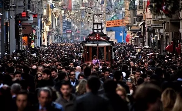 Toplum Üzerine Bir Yazı