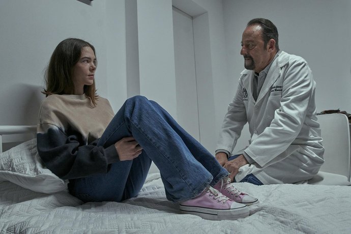 Bir Kardeşin Adalet Arayışı: Who Killed Sara? Dizisini İzliyoruz!