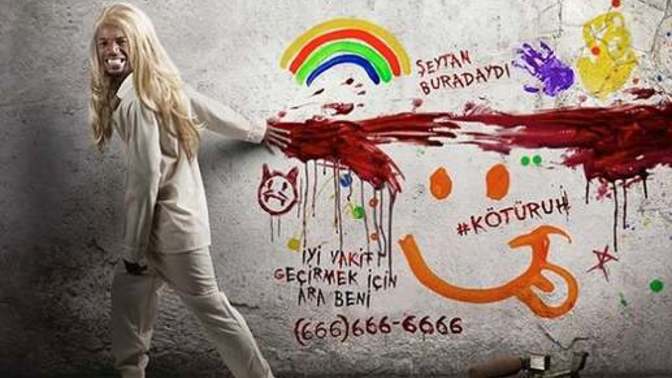 Korku Komedyası: Anormal Aktivite Filmini İzliyoruz!