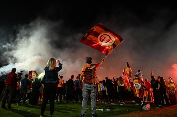 Galatasarayın Kuruluşu, Başarıları ve Efsane Futbolcuları