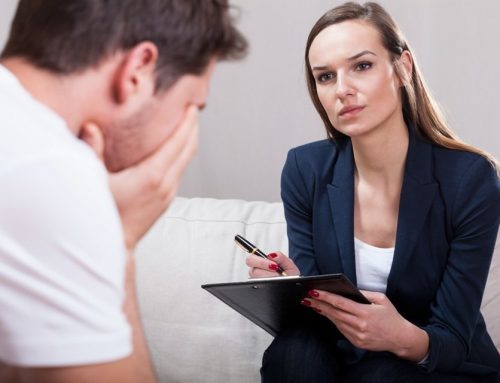 Depresyondaki Dostlarımıza Destek: Görmezden Gelinmemesi Gerekenler!