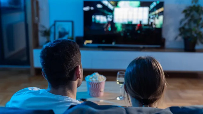 Kara Mizah Dünyasında Yolculuk: En İyi 10 Film Önerisi