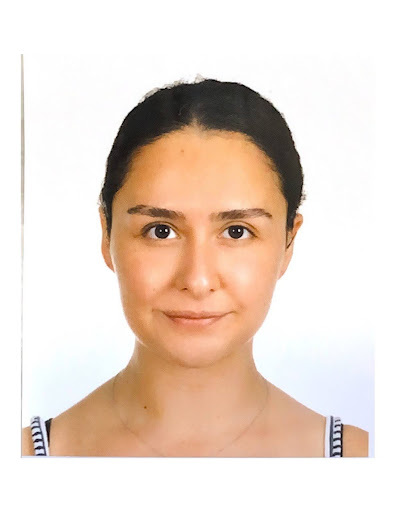 KızlarSoruyor’un İlk Sitesi GirlsAskGuysın Stajyeri Burcu Ekim, Kariyerini İnşa Etme Sürecini Anlatıyor!