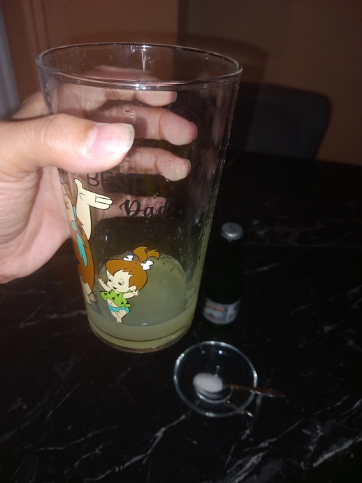 Churchill, Bizim Tabirimizle Limonlu ve Tuzlu Soda Yapıyorum! Kavurucu Sıcakta Gerçekten Rahatlatıyor 🥳