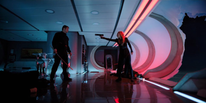 Bir Cinayeti Çözmek İçin Dirilen Bedenin Özgürlük Mücadelesi: Altered Carbon Dizisini İzliyoruz!
