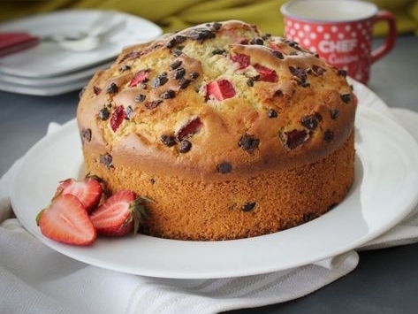 Çilek Mevsiminde çilekli Parça çikolatalı Muhteşem Lezzetli Kek Yapıyorummm 🍓🍫🍓🍫😍!!!