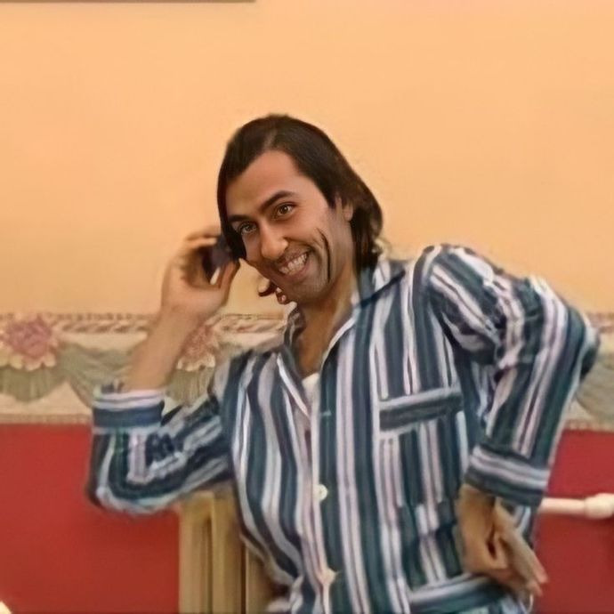 Evde Tek Başıma Pijama Partisi Veriyorum Katılmak İsteyen Buyursun Gelsin!