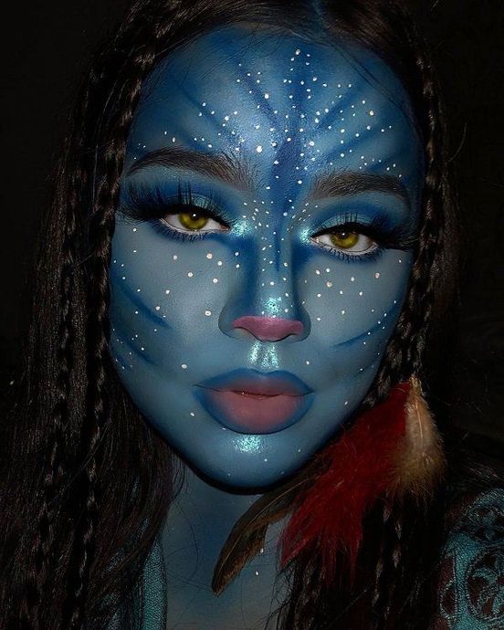 Avatar Makyajıyla Yılın En Mavi Çiçeği Ben Oluyorum!