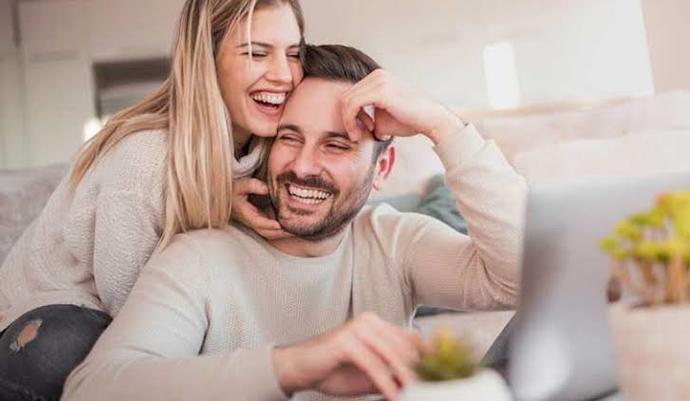 Sevgilinizle Birlikte Yapabileceğiniz Eğlenceli “Sürpriz Testleri”!