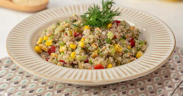 Yurt Yemeklerine Alternatif: Pratik ve Besleyici Salata ve Sandviç Tarifleri🥗 😋