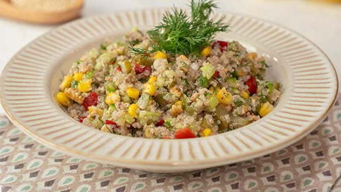 Yurt Yemeklerine Alternatif: Pratik ve Besleyici Salata ve Sandviç Tarifleri🥗 😋