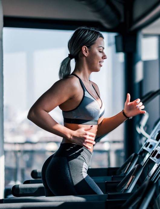 Doğru yapılan spor ile daha fit ve sıkı bir vücuda sahip olabilirsiniz.