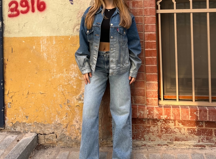 Kızlar, Denedim Oldu! Levi’sın Yeni Koleksiyonunu Birlikte Keşfedelim!