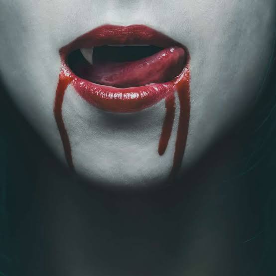 Sonsuz Karanlıkta Aşk: Bir Vampirin Kollarında Kaybolmak İster Misiniz?